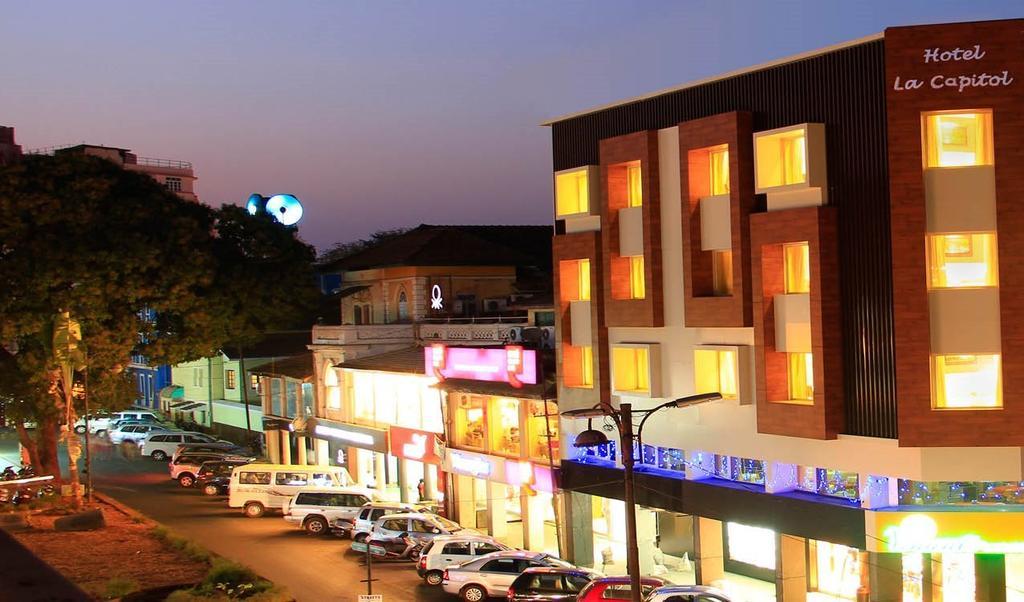Hotel La Capitol Panaji Exterior photo